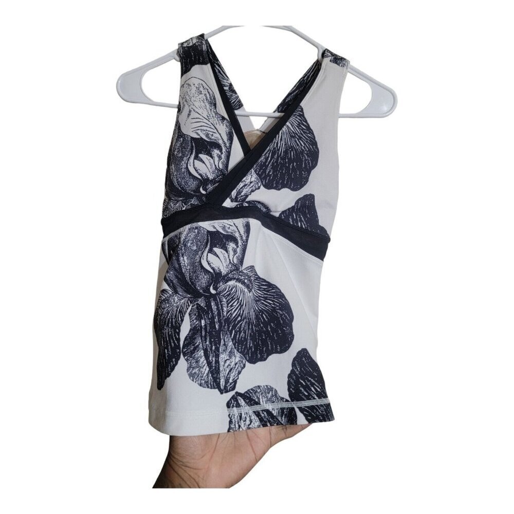 Lululemon Top Women 6 Black Yoga Gym Crossfit Gorpcore Gym Beach Resort Floral - Picture 2 of 9